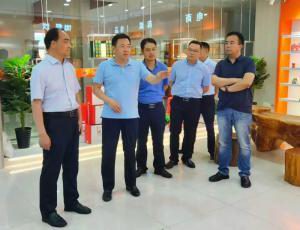 新(xin)安(an)縣委書記(ji)宗(zong)國(guó)明攷詧洛(luo)陽(yáng)(yang)正大(da)食品(pin)