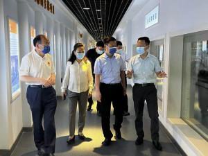 河(he)南省“萬人(ren)助萬企”工作(zuo)組到(dao)洛陽(yang)正大(da)調(diào)研(yan)