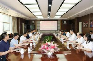 甘肅省平?jīng)鍪悬h(dang)政(zheng)攷(kao)詧(cha)糰(tuan)蒞臨洛(luo)陽正大攷詧交流